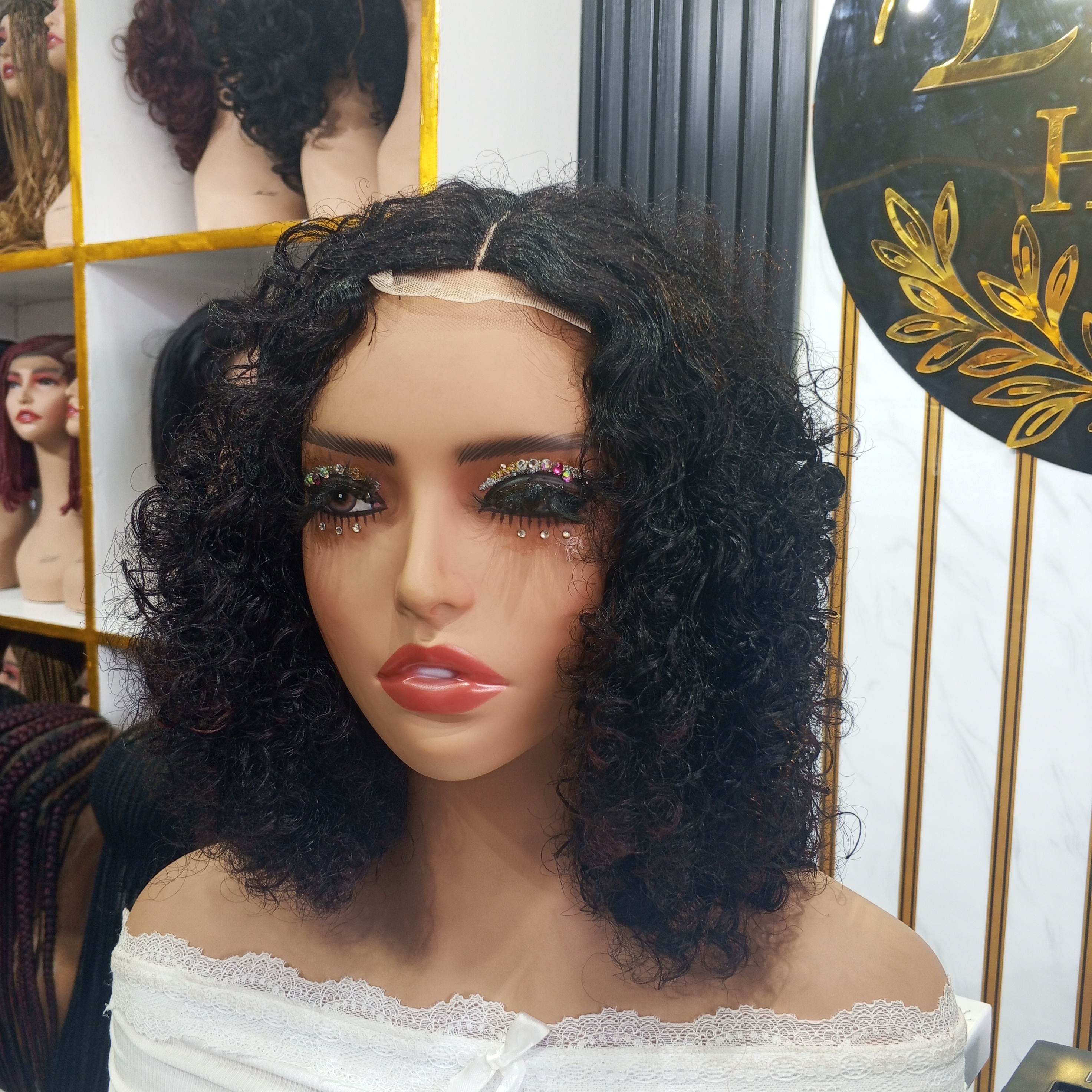 Curly  Wig in closure