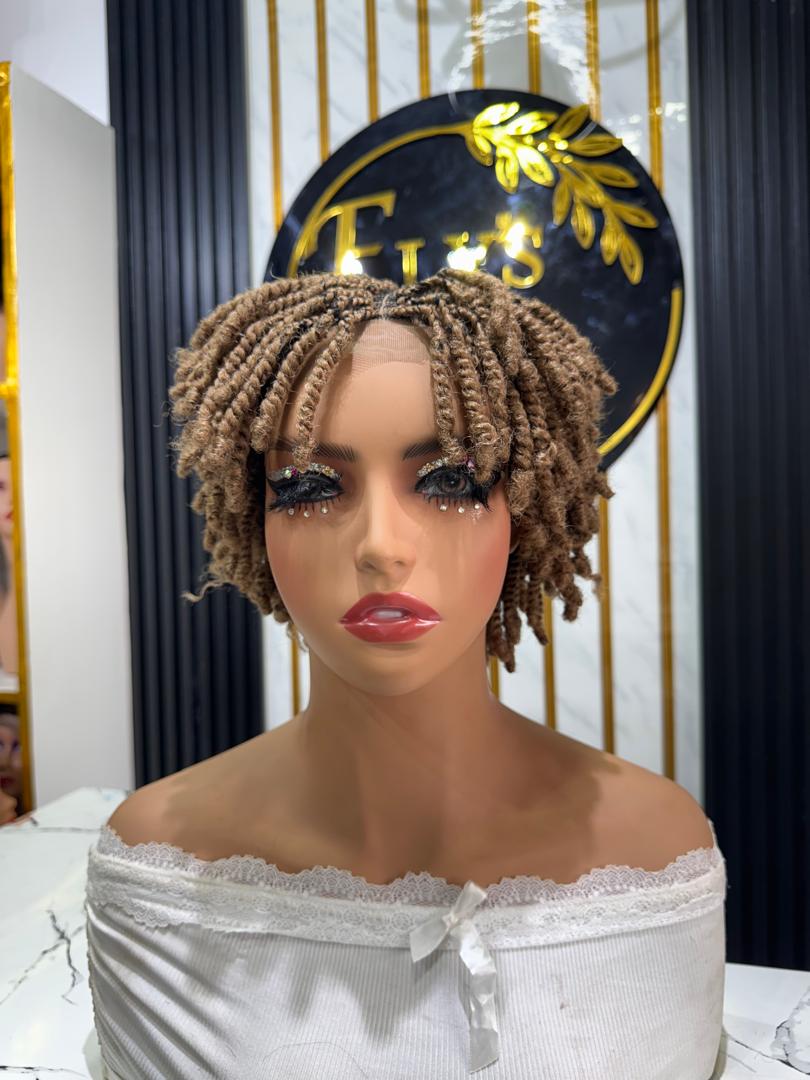 Short Kinky / Menopause Hair